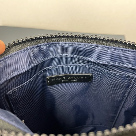 Marc Jacobs Midnight Blue Messenger crossbody Bag - Picture 7 of 10